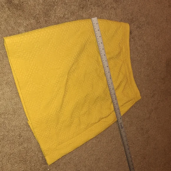 Banana Republic/ yellow midi skirt/ size 4 - Picture 5 of 9